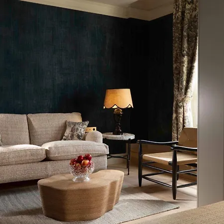 Aubepine 4* Paris